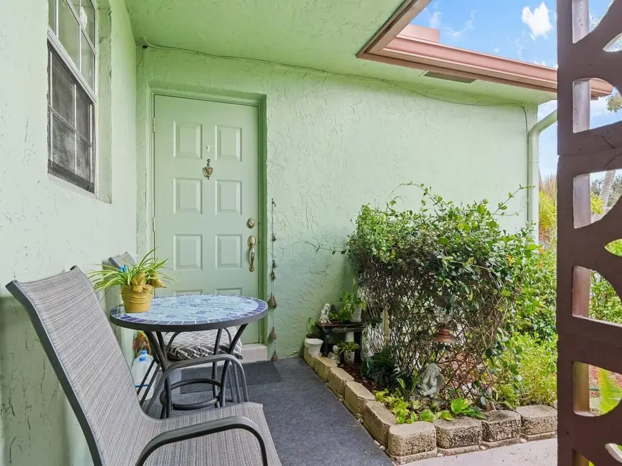 1702 Lakefront Boulevard #B, Fort Pierce, FL 34950 - Image #2