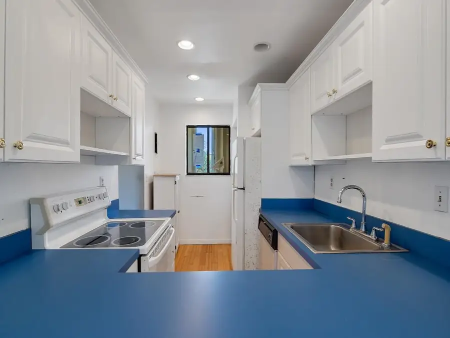 5373 SE Miles Grant Road #208, Stuart, FL 34997 - Image #3