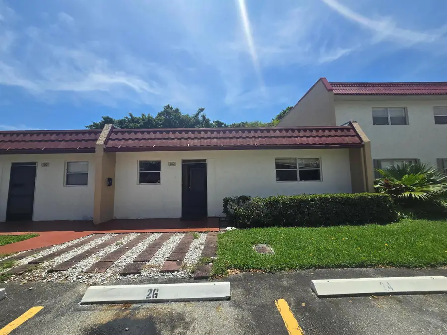 102 Lake Anne Drive, West Palm Beach, FL 33411 - Image #2