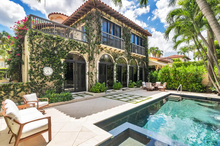 255 Everglade Avenue, Palm Beach, FL 33480 - Image #2