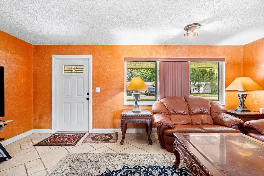 5811 SW 53rd Terrace, Davie, FL 33314 - Image #3