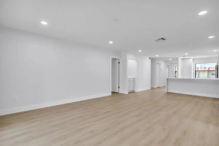 8535 Casa Del Lago #F, Boca Raton, FL 33433 - Image #2