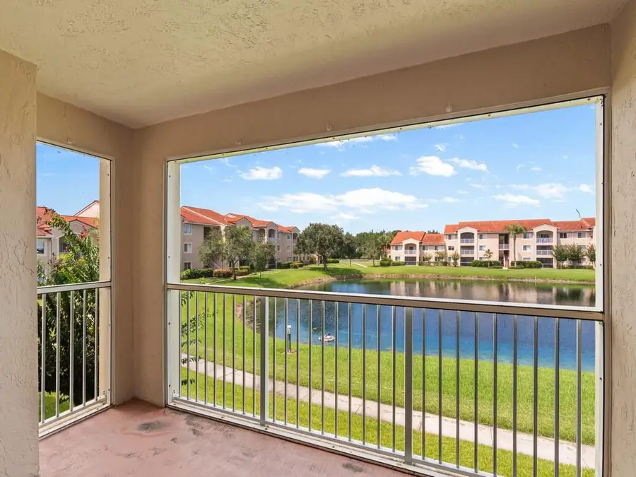 1590 S 42nd Circle #208, Vero Beach, FL 32967 - Image #2