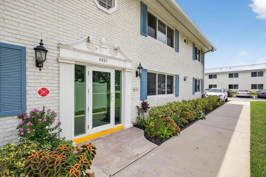 6261 NE 19th Avenue #1210, Fort Lauderdale, FL 33308 - Image #3