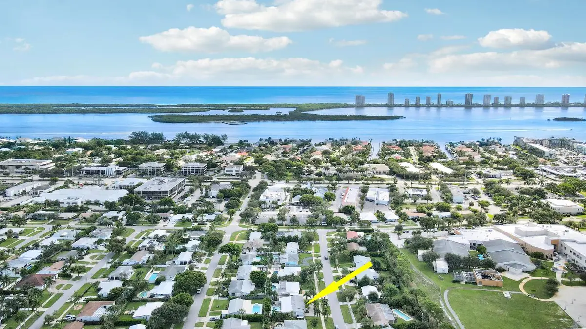 421 Driftwood Road, North Palm Beach, FL 33408 - Image #1