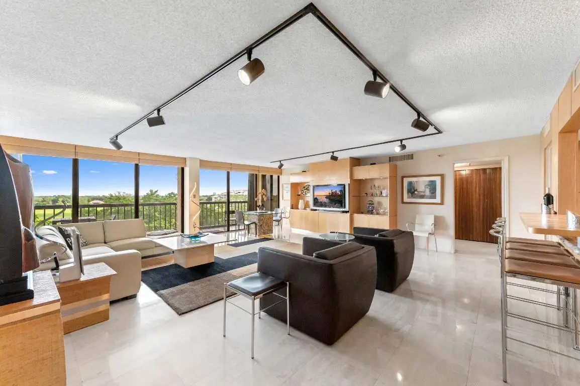 2480 Presidential Way #603, West Palm Beach, FL 33401 - Image #1