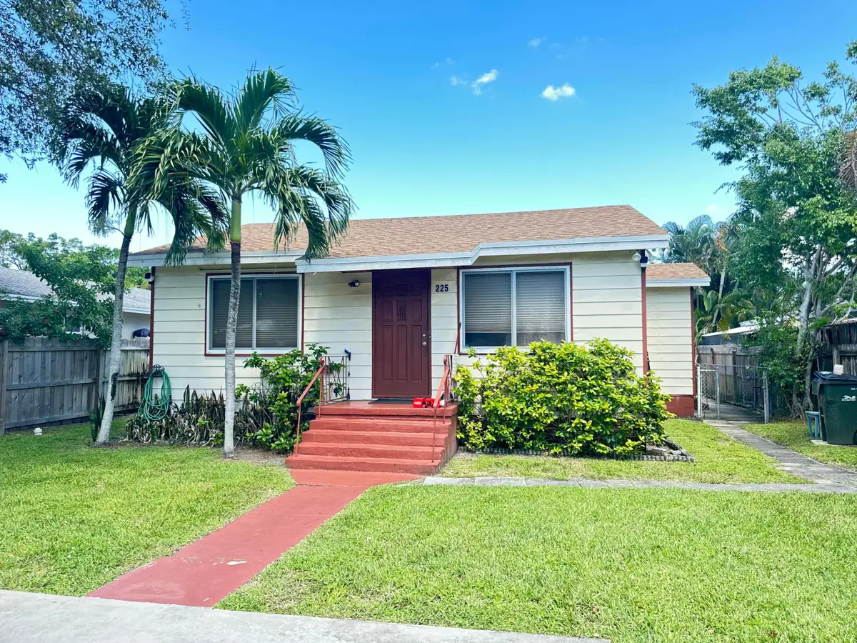 225 NE 13th Street, Delray Beach, FL 33444 - #1