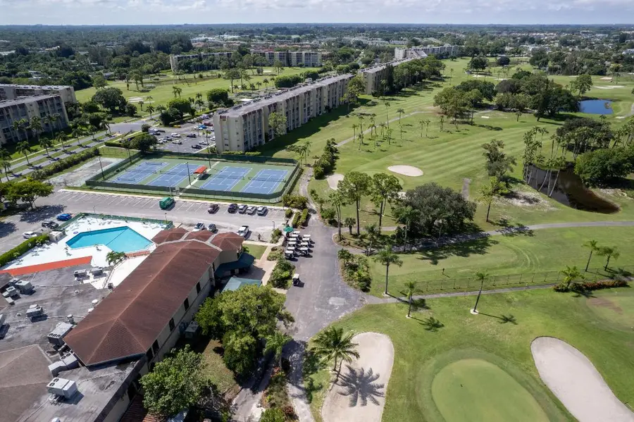 3590 Via Poinciana #607, Lake Worth, FL 33467 - Image #2