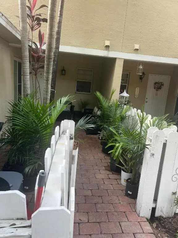 2102 N Maplewood Drive, Greenacres, FL 33415 - Image #1