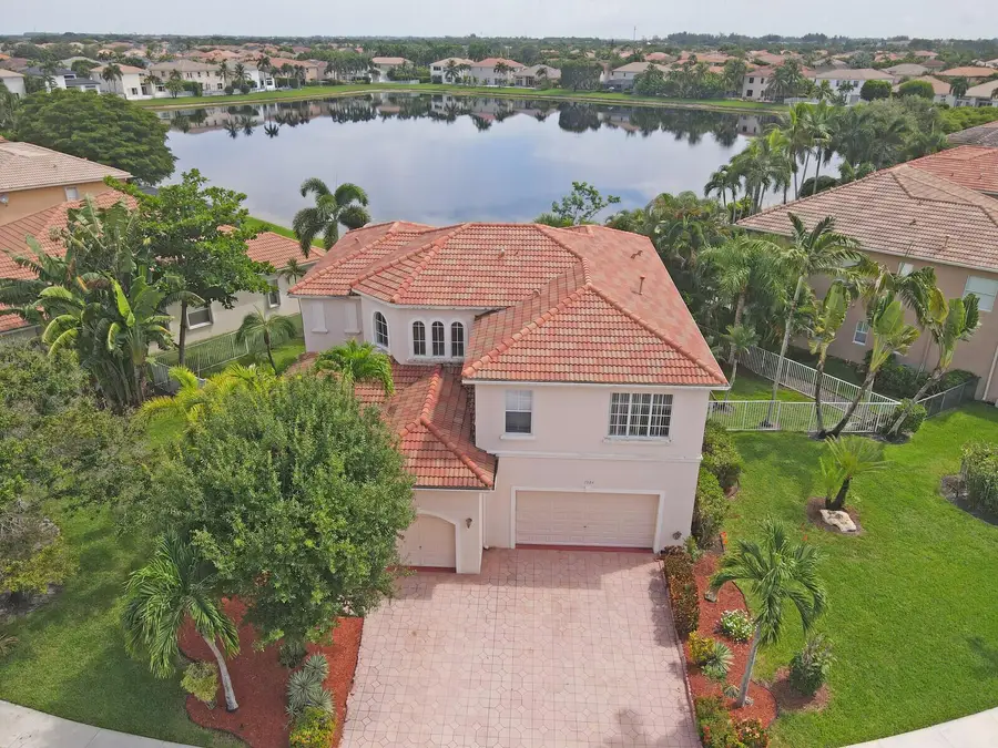 1324 Beacon Circle, Wellington, FL 33414 - Image #2