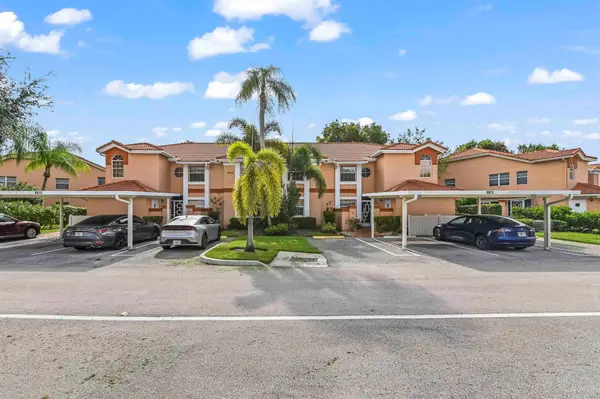 9975 Seacrest Circle #102, Boynton Beach, FL 33437