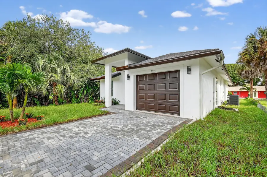 4901 Alberta Avenue, West Palm Beach, FL 33417 - Image #3