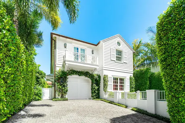 449 Australian Avenue, Palm Beach, FL 33480