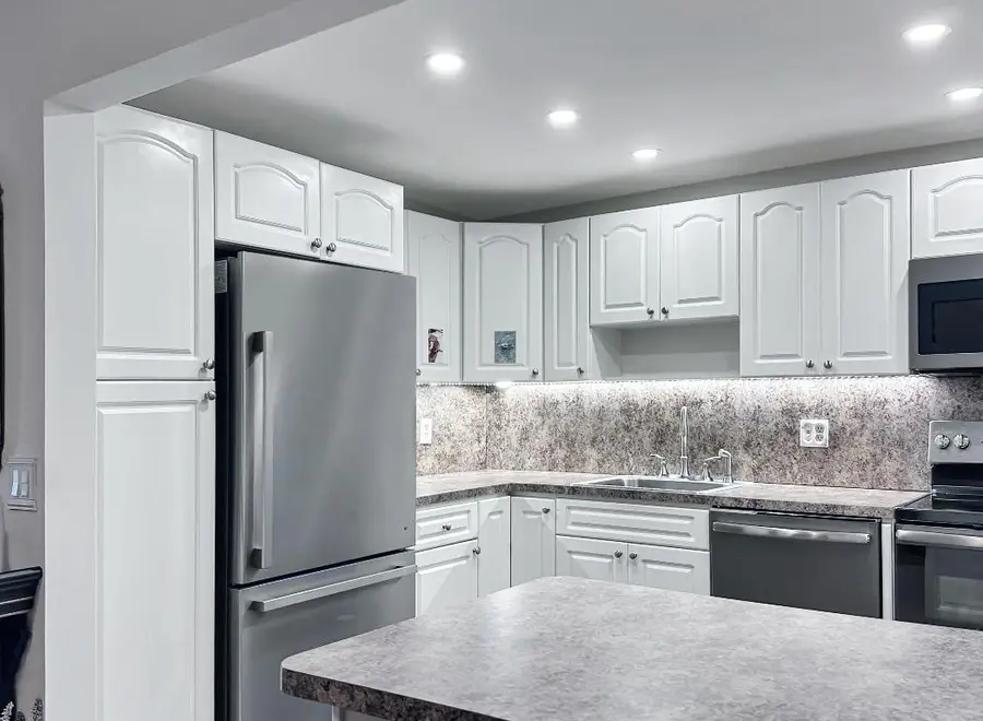 208 Wellington E, West Palm Beach, FL 33417 - Image #3