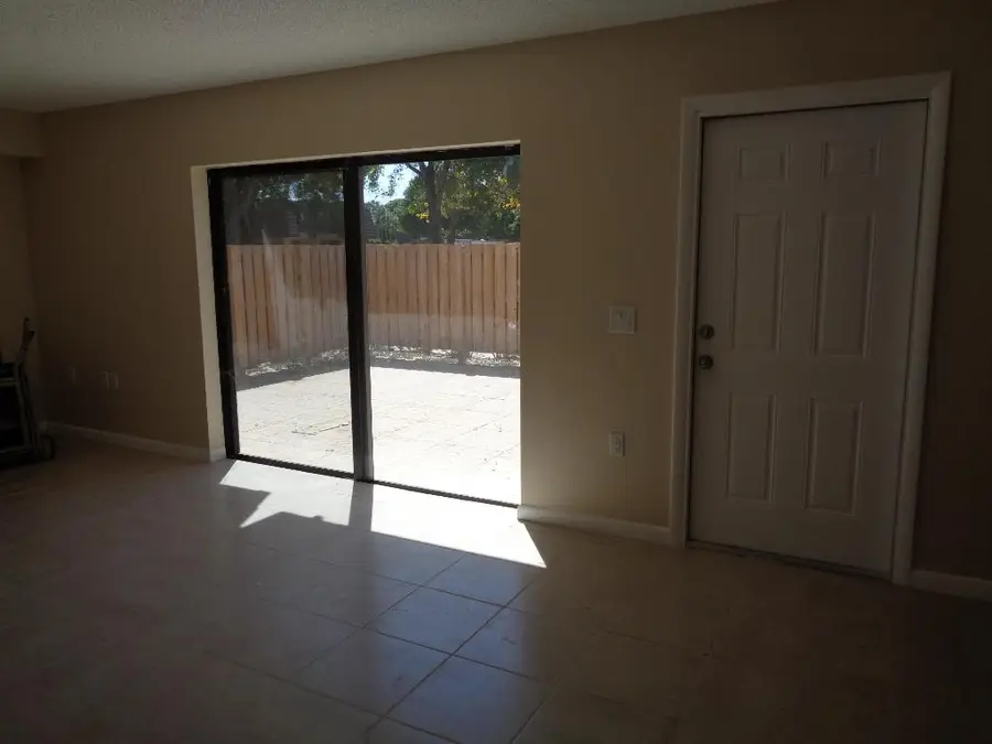 505 5th Way, West Palm Beach, FL 33407 - Image #3