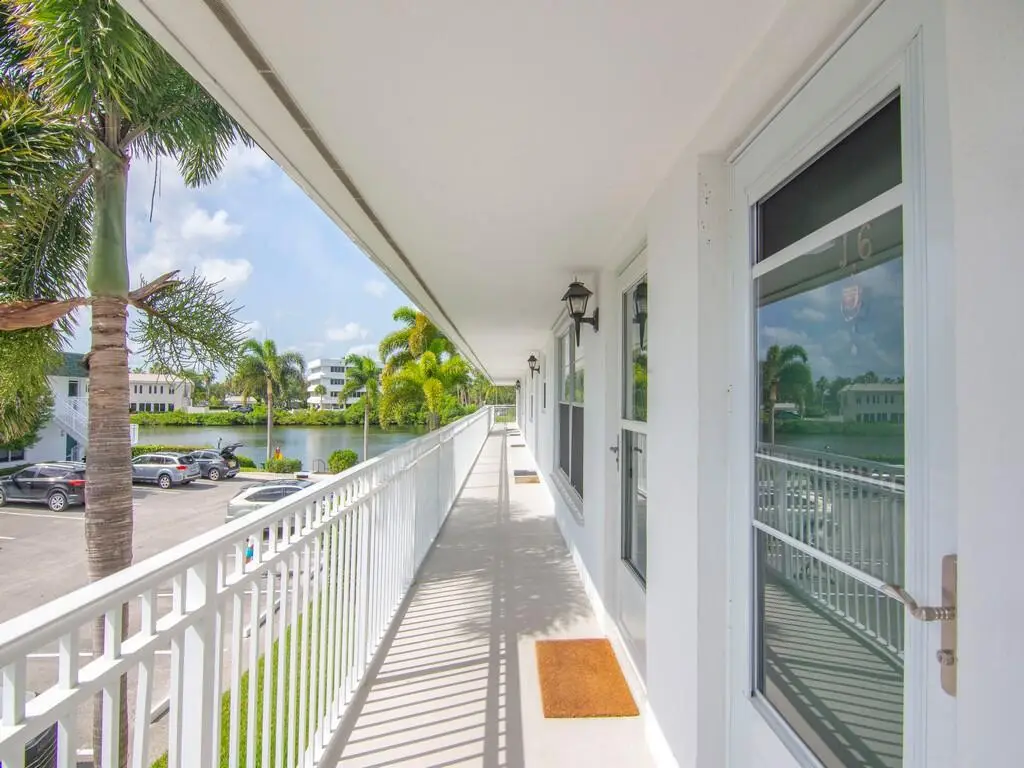 2800 Indian River Boulevard #J6, Vero Beach, FL 32960 - Image #1