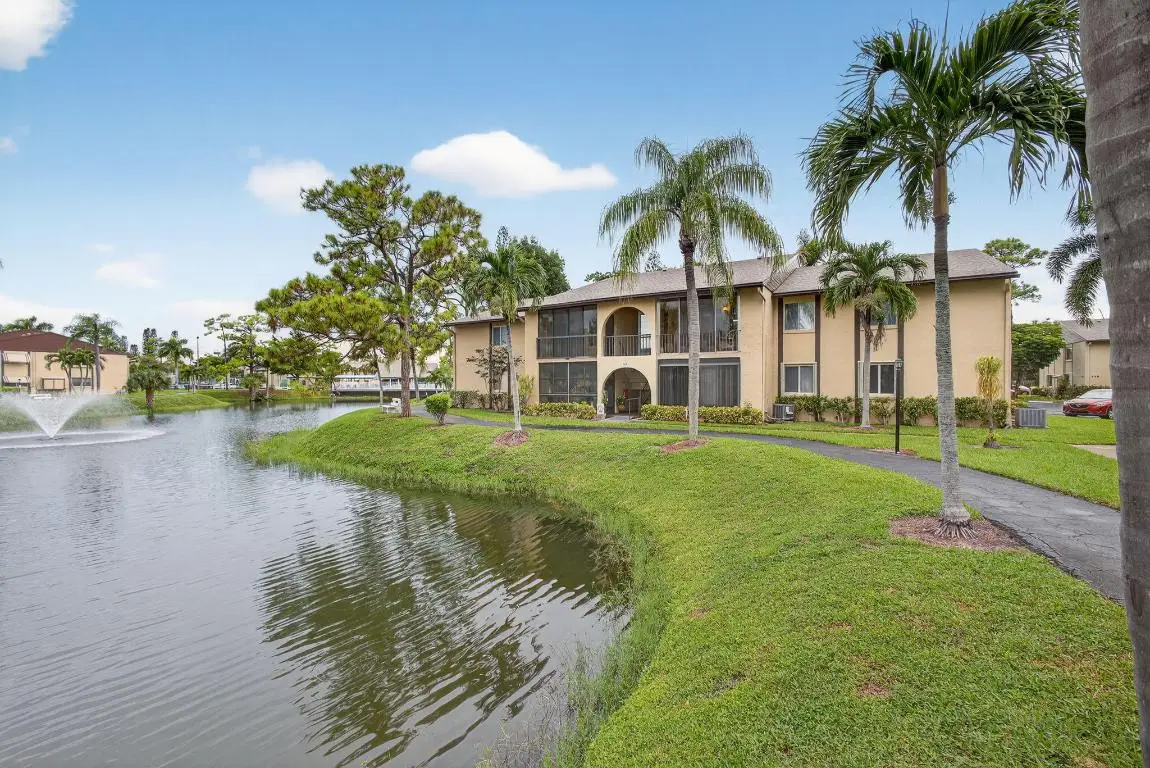 340 Pine Ridge Circle #B-2, Greenacres, FL 33463 - Image #1