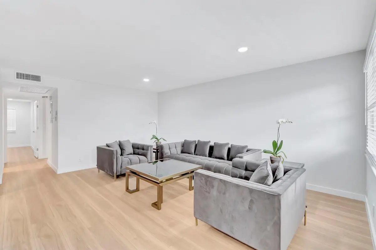 2005 Newport G, Deerfield Beach, FL 33442 - Image #1