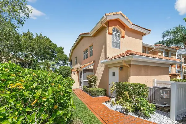 9673 Shadybrook Drive #201, Boynton Beach, FL 33437
