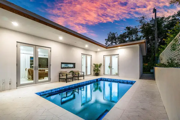 2330 Lake Avenue, West Palm Beach, FL 33401