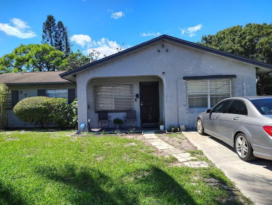 2701 NW Essex Drive Nw, Fort Pierce, FL 34946 - Image #2