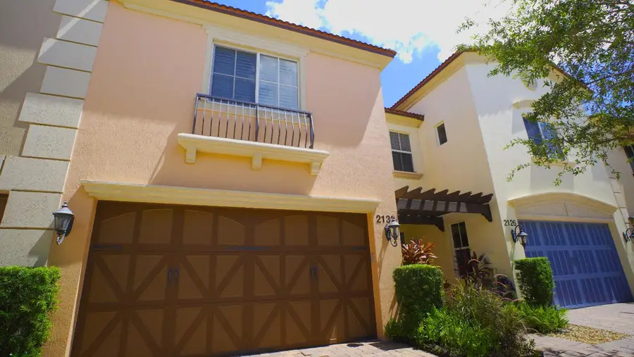 2132 Foxtail View Court, West Palm Beach, FL 33411 - #2