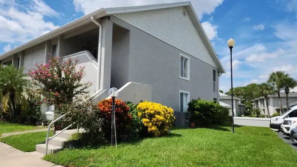 5617 Blue Shadows Court #4, Orlando, FL 32811