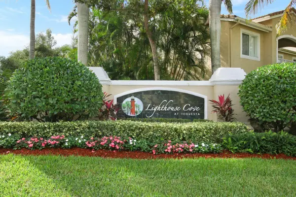 248 Village Boulevard #3202, Tequesta, FL 33469