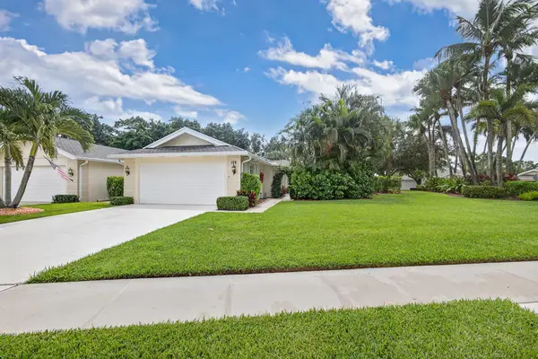 128 Brier Circle, Jupiter, FL 33458