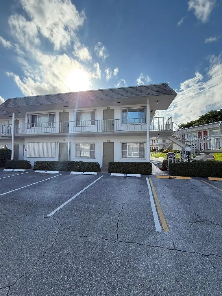 3160 Lake Osborne Drive #112, Lake Worth Beach, FL 33461 - Image #1