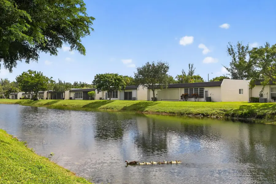 126 Lake Rebecca Drive #H, West Palm Beach, FL 33411 - Image #2