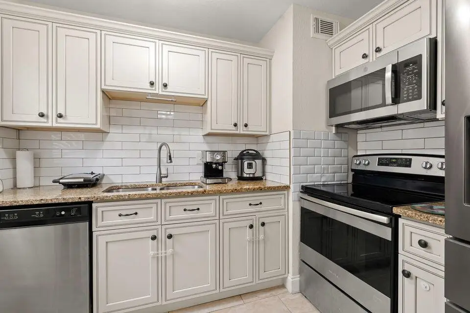 2804 Avenue J, Fort Pierce, FL 34947 - #1