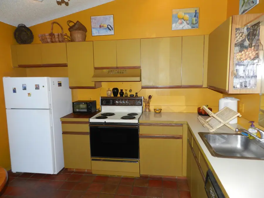 450 Knollwood Court, Royal Palm Beach, FL 33411 - Image #3