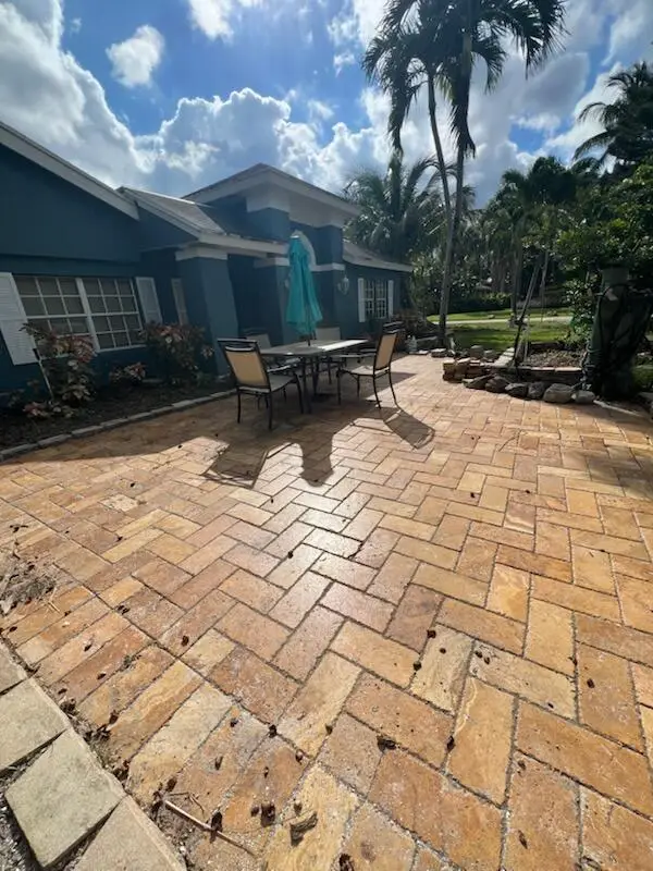 2098 Juana Road, Boca Raton, FL 33486 - Image #3