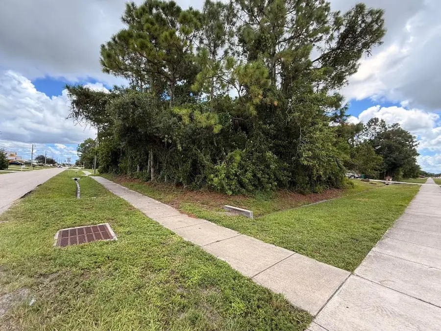 4337 SW Savona Boulevard, Port Saint Lucie, FL 34953 - #2