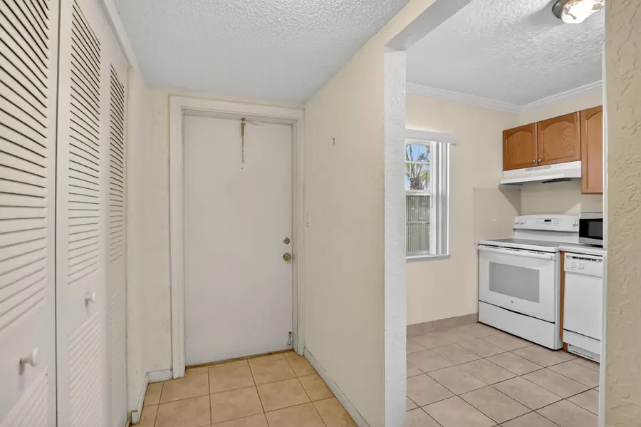 6 Abbey Lane #106, Delray Beach, FL 33446 - Image #3