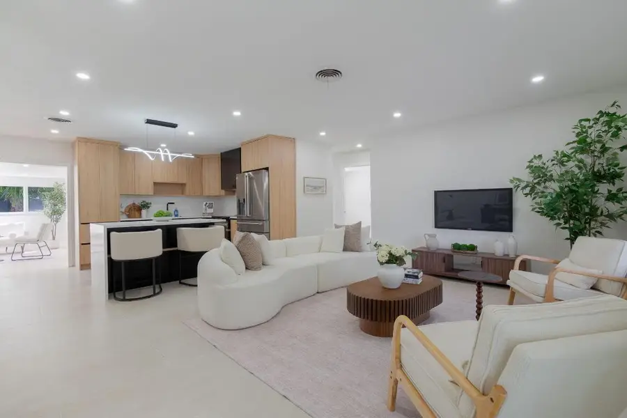 4330 NE 13th Avenue, Oakland Park, FL 33334 - Image #3