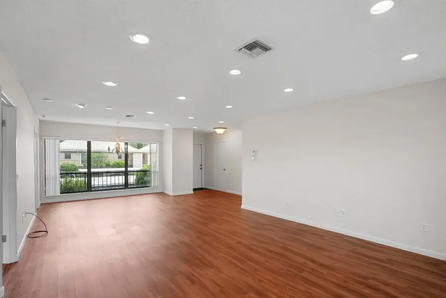 16 SE Turtle Creek Drive #E, Tequesta, FL 33469 - Image #3