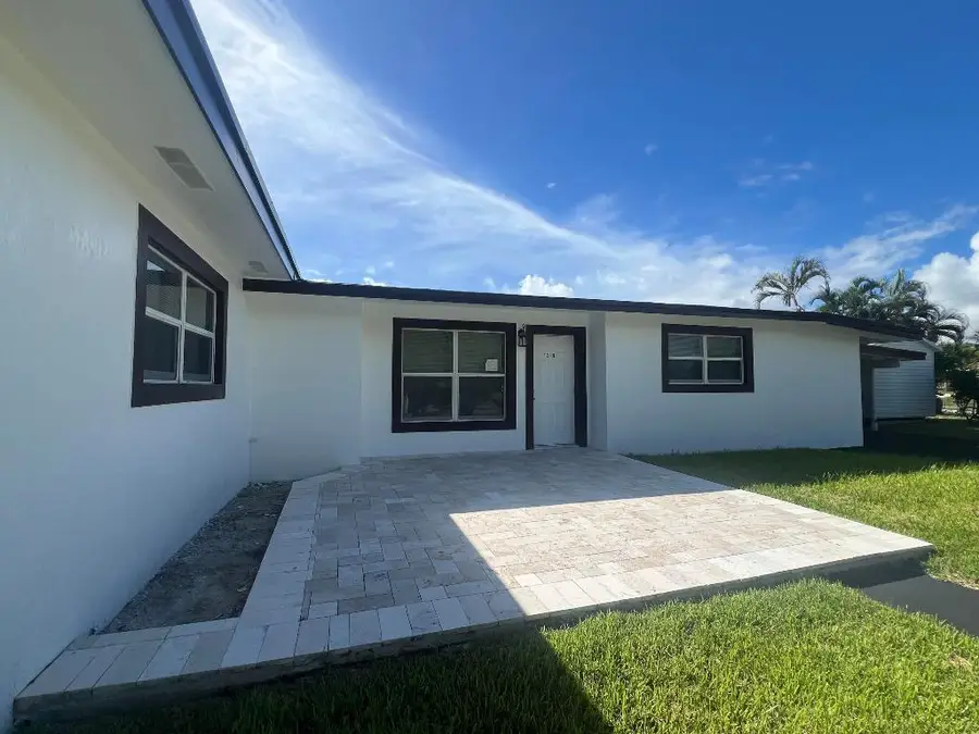 1319 Crest Drive, Lake Worth Beach, FL 33461 - Image #3
