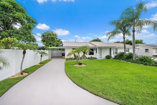 200 Anglers Circle, Jupiter, FL 33458