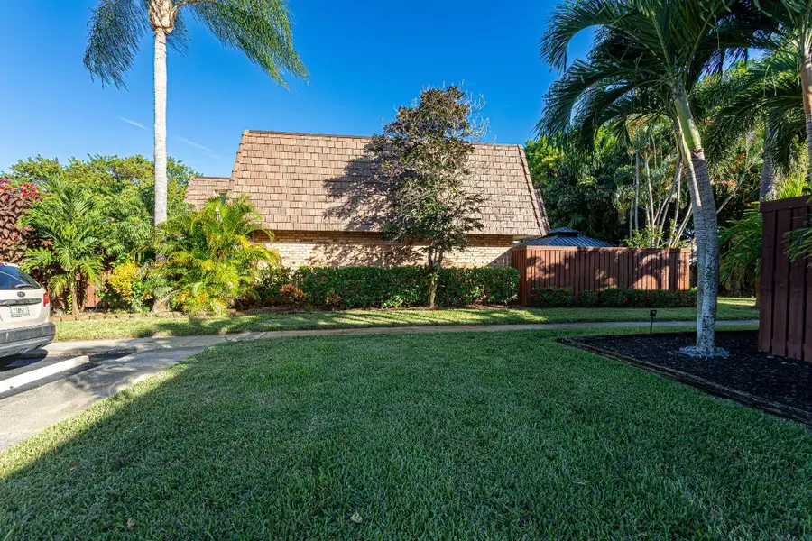 2716 SW 15th Street, Deerfield Beach, FL 33442 - Image #3