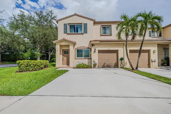 4754 Lago Vista Drive, Coconut Creek, FL 33073