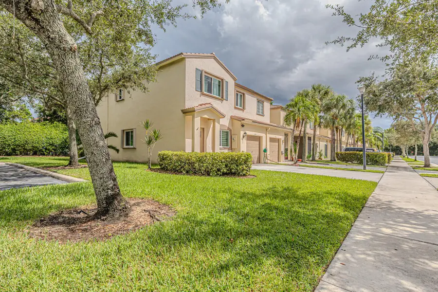 4754 Lago Vista Drive, Coconut Creek, FL 33073 - Image #2