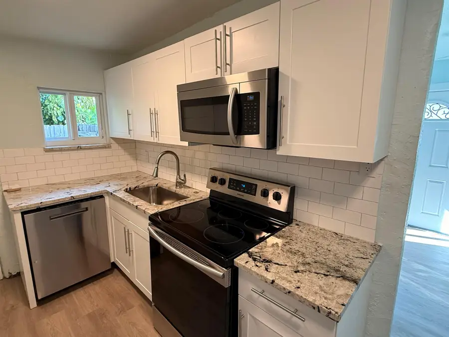 508 Palmetto Street, West Palm Beach, FL 33405 - Image #2