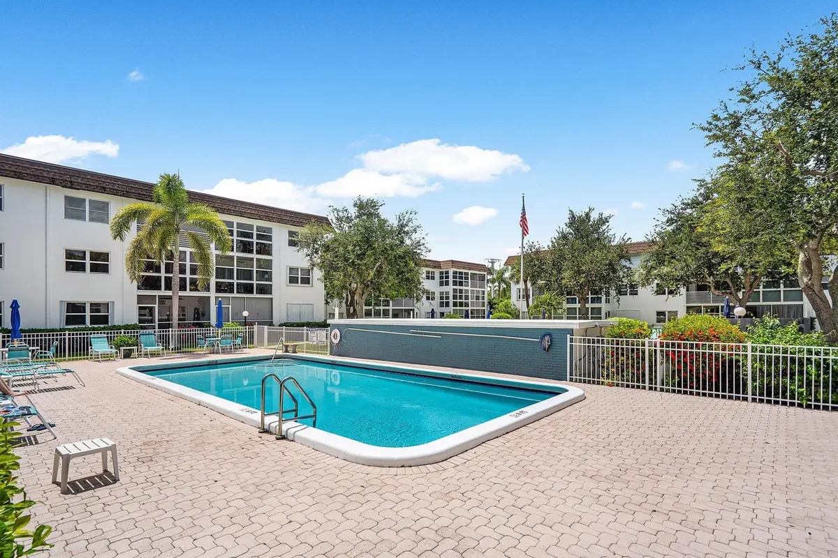 1501 S Ocean Boulevard #225, Lauderdale By The Sea, FL 33062 - Image #1