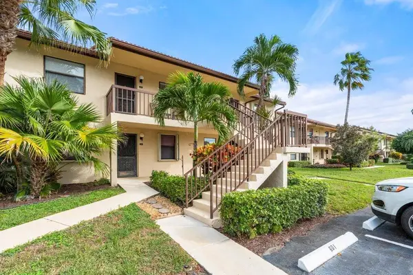 4654 Lucerne Lakes Boulevard #206, Lake Worth, FL 33467