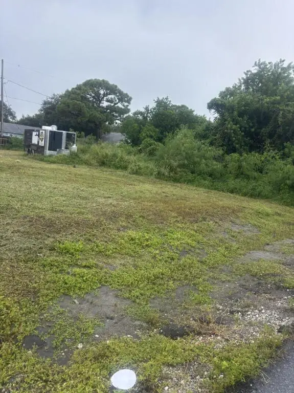 5703 SE Pine Drive, Stuart, FL 34997 - Image #3