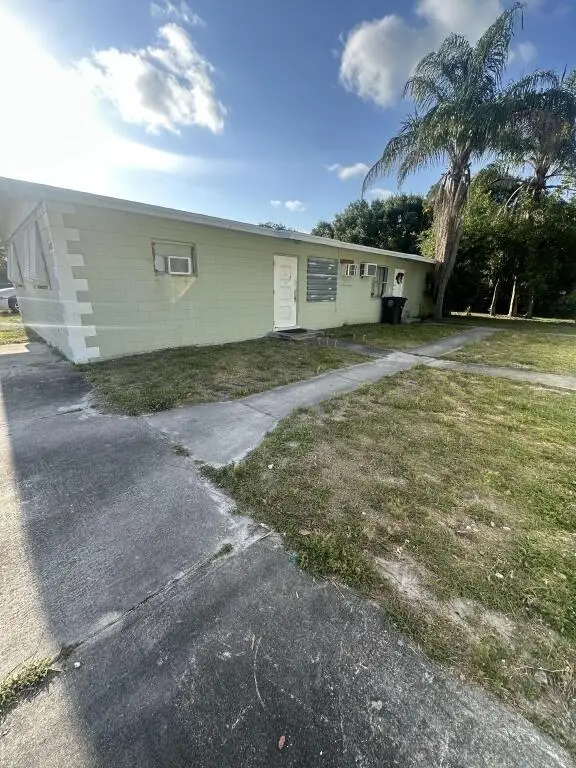 610 Holly Avenue, Fort Pierce, FL 34982 - Image #3