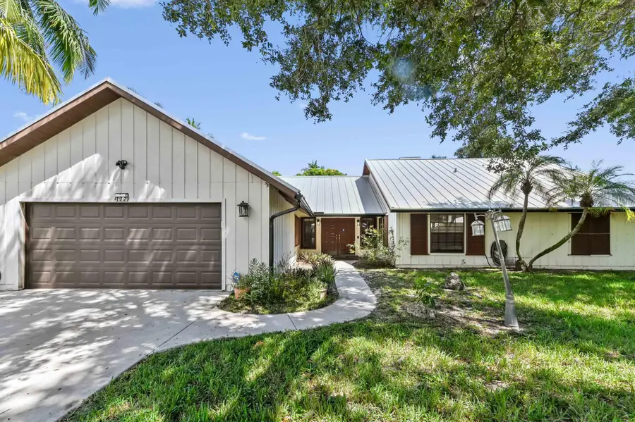 9227 SE Gettysburg Court, Hobe Sound, FL 33455 - Image #2