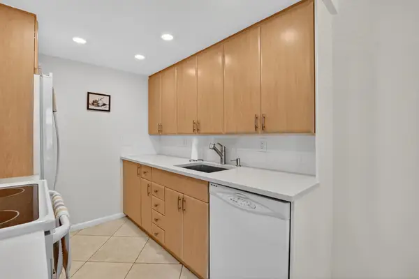 3067 Exeter D, Boca Raton, FL 33434